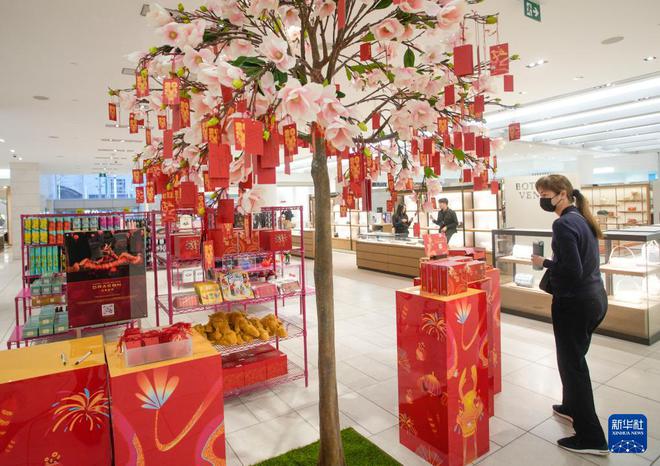 加拿大温哥华商店装扮迎春节(图2)