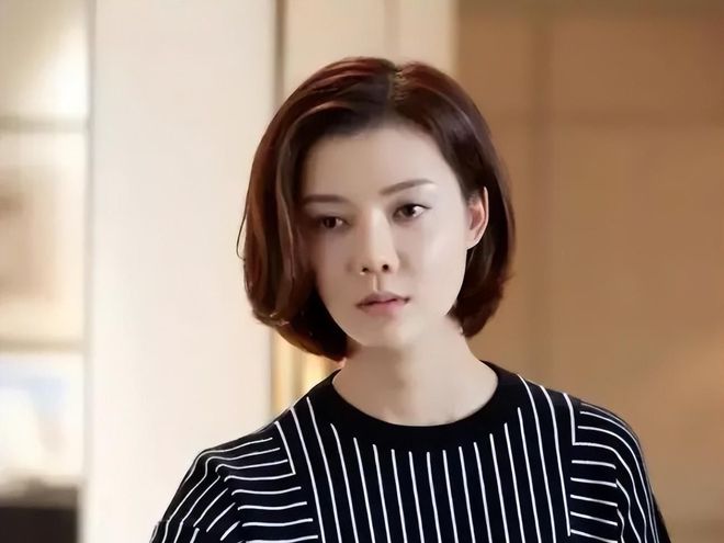42岁车晓晒独居生活一人住别墅在小院摘苹果单身12年不孤单(图16)