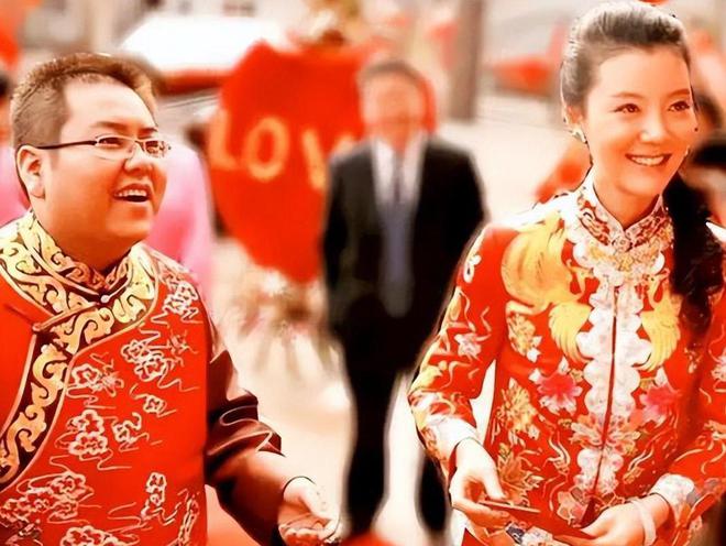 42岁车晓晒独居生活一人住别墅在小院摘苹果单身12年不孤单(图17)