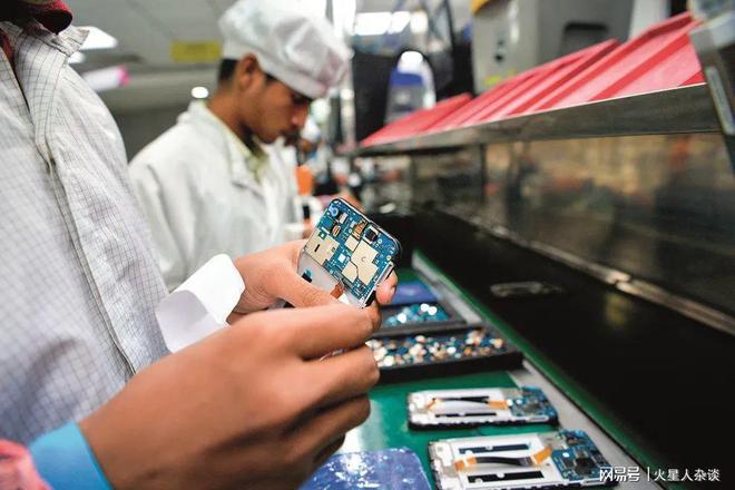 中国厂商登顶印度智能手机市场Q3出货910万台超过三星、小米(图3)