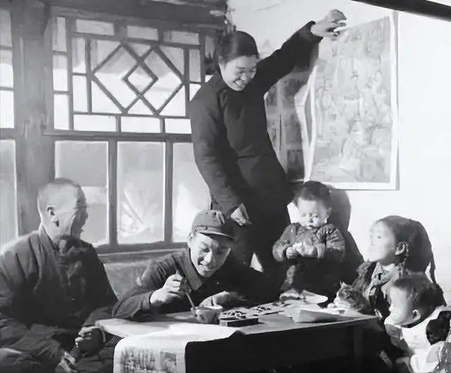 70-80年代的春节大家心目中被公认为最有年味的你有同感吗(图11)