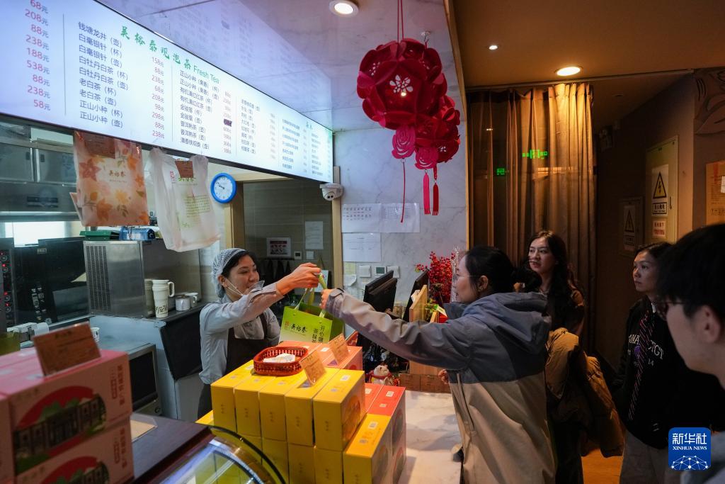 这缕茶香何以氤氲百年？探寻吴裕泰“不老”密码(图3)