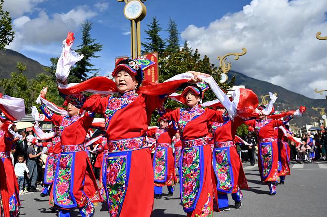 图集｜2025第一个世界非遗版春节！笑辞龙去喜迎蛇来(图50)