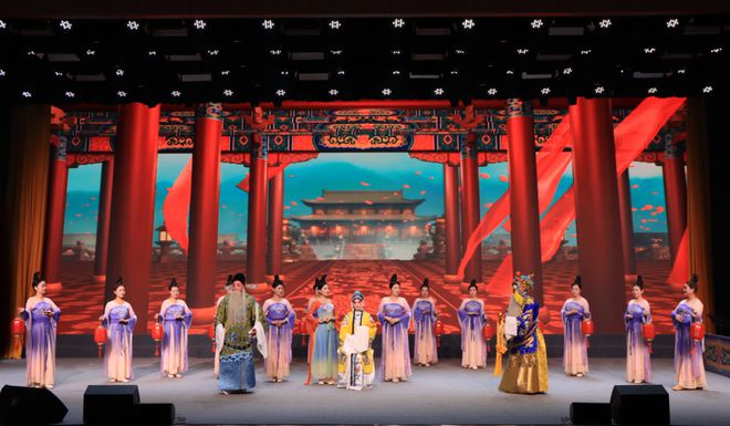 信阳工程职业学院举办迎新春戏曲晚会(图3)