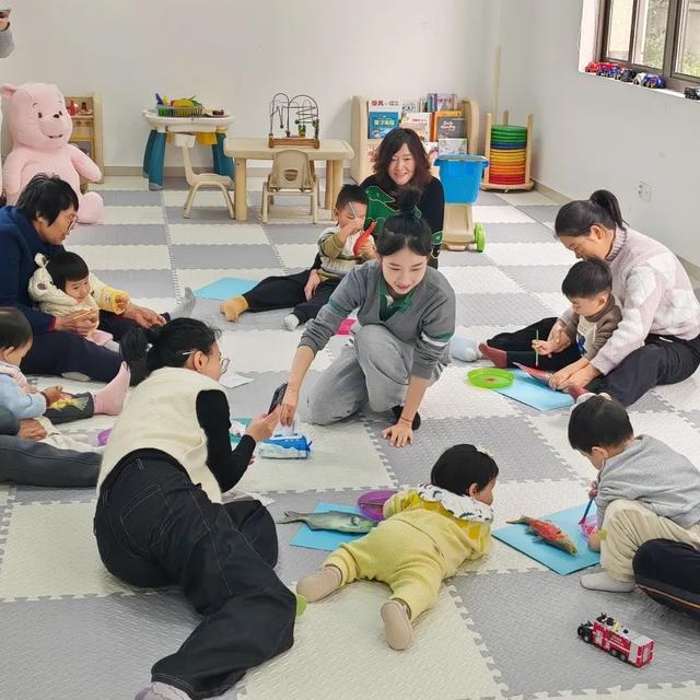 暖暖一家人美美迎新年！宝山社区真“闹忙”(图2)