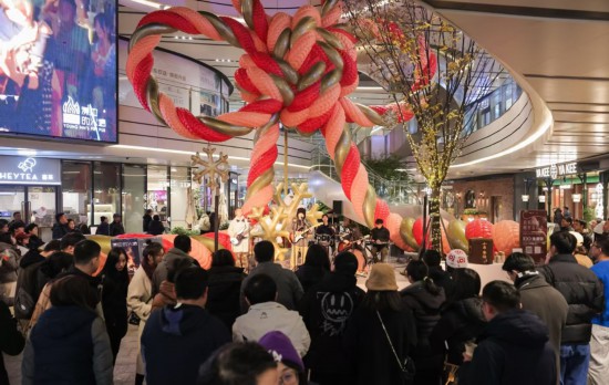 南京西路亮灯新年“开门红”！静安区这些商圈又放“大招”了(图2)