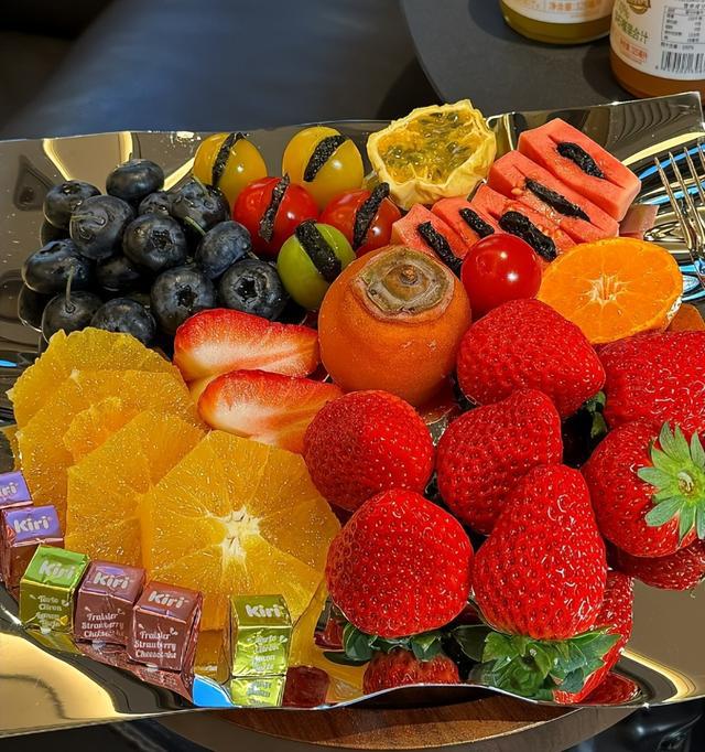 大年三十家里再省钱也要在客厅放上这“4样”日子越过越顺(图3)