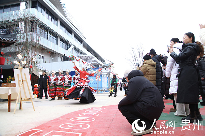 探访“多彩贵州欢乐购·新春年货节”：消费场景新 人气财气旺(图7)