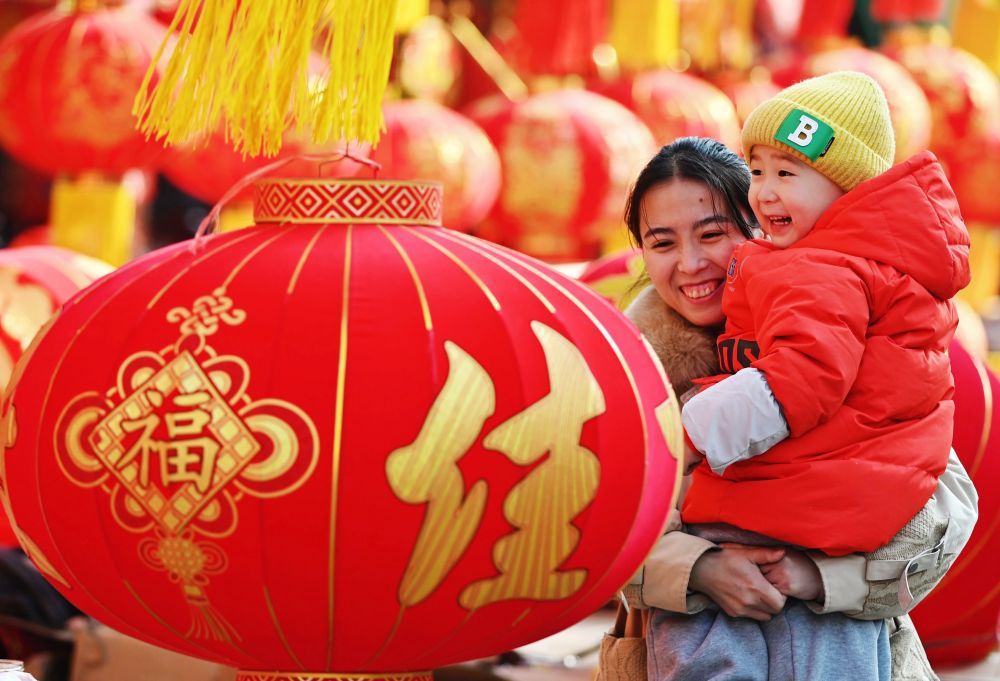 新春走基层丨探访春节各地年货市场：各有各的年味儿(图8)