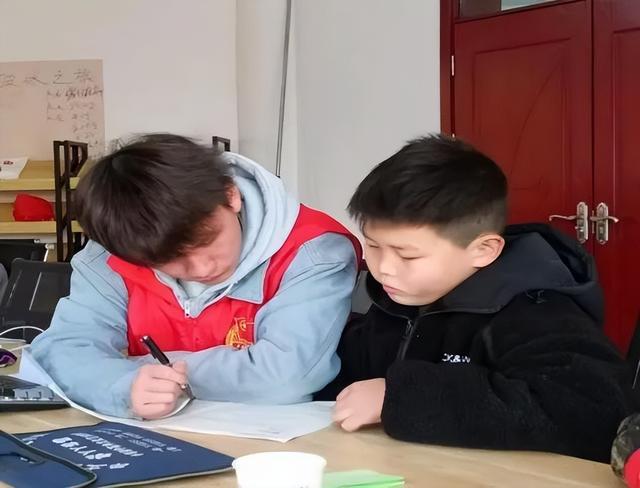 武汉民政职业学院“以青春之名赴家乡之约”优秀个人事迹展示(图2)