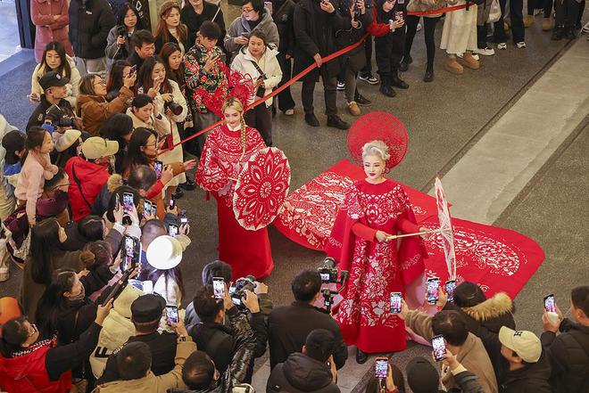 2025世界年｜非遗春节②：剪窗花承载传统的美好祝福(图8)