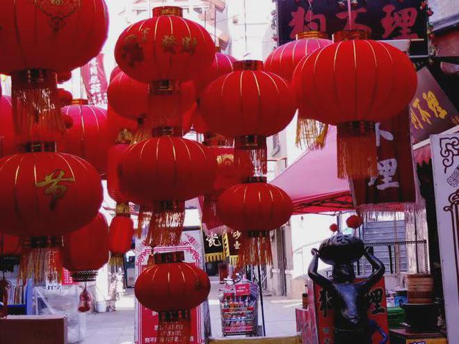 除夕家里再省钱也要在客厅放上这四样日子越过越顺(图4)