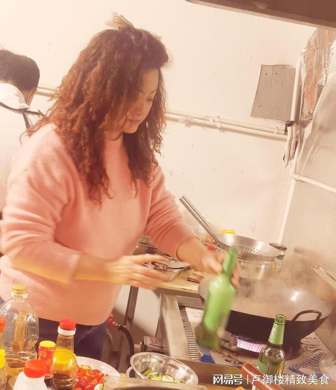 卢御楼老板娘秀厨艺蛇年新春邀您共享美食盛宴(图3)