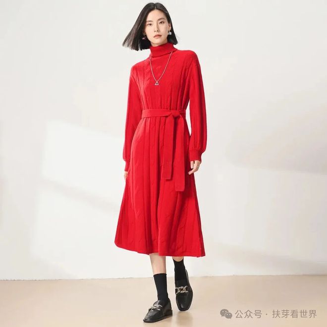 春节拜年红色氛围感穿搭温暖又温馨！(图2)