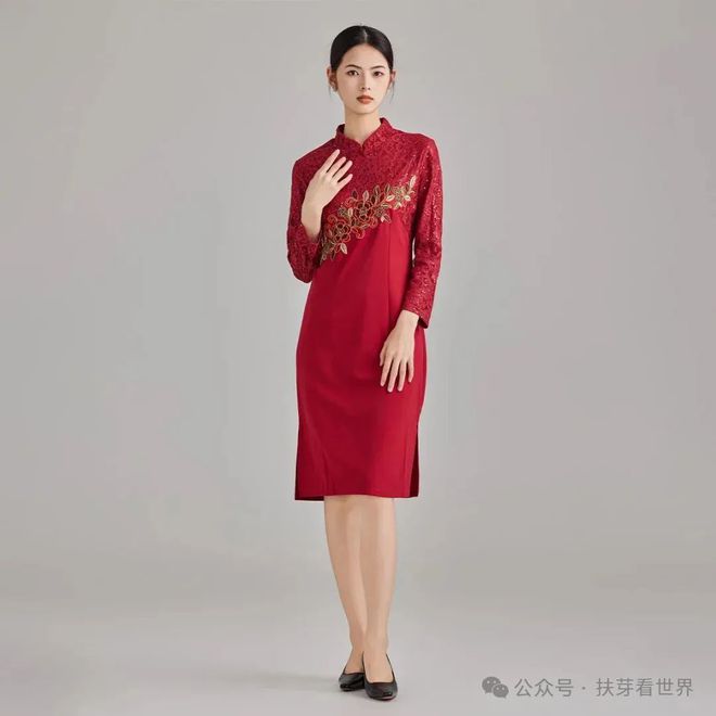 春节拜年红色氛围感穿搭温暖又温馨！(图5)