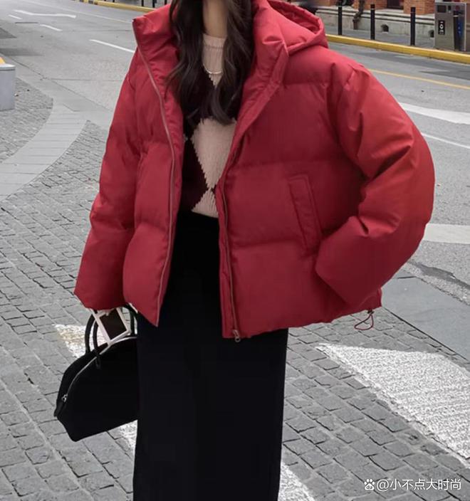 小个子不到155过年想穿羽绒服的就记住3个显高新年氛围穿搭法(图2)