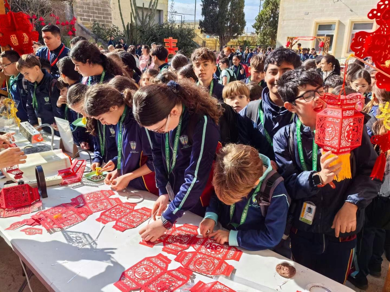 令人“上头”的非遗点燃消费新活力(图4)