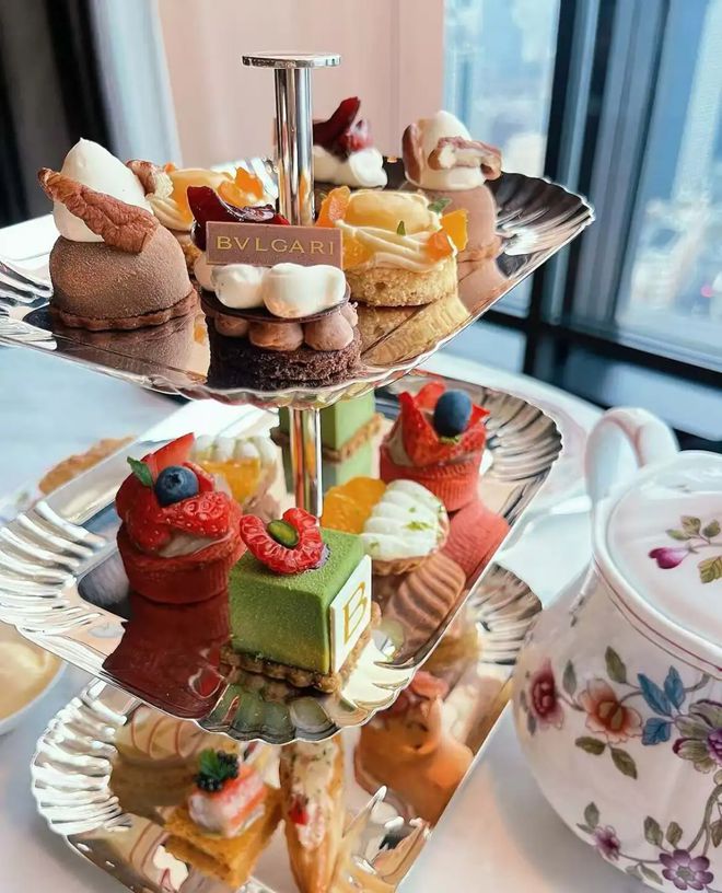 伊利伊家好Pro × 北京王府井希尔顿国产高端奶油在烘焙界 “C位出道”(图2)