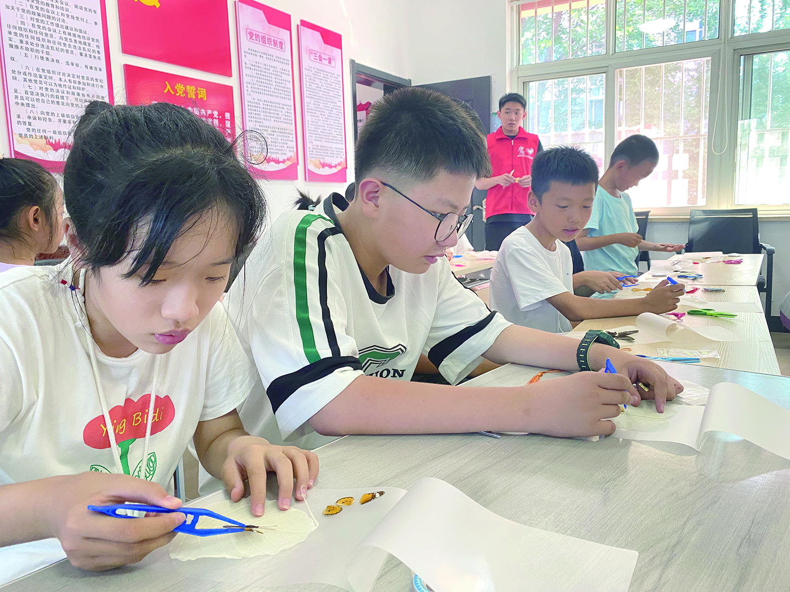 敬老、护幼、睦邻安居里社区筑起“暖心家园”——让生活从“安居”到“优居”(图3)