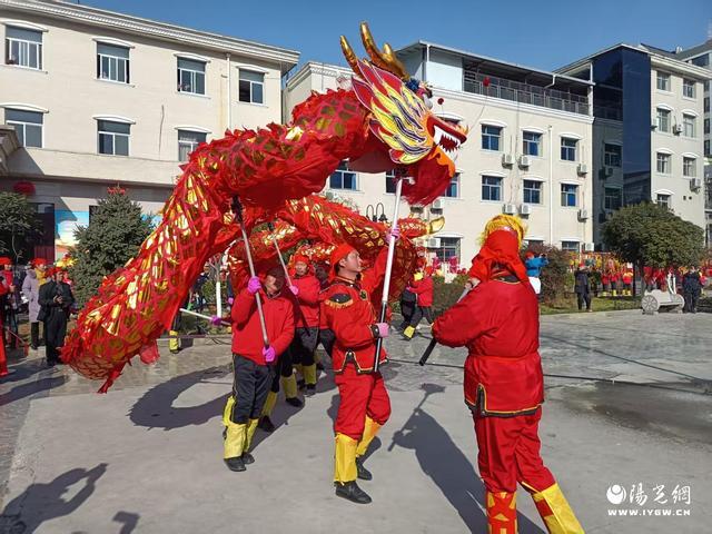 商南县举行2025年春节花灯展演活动(图5)