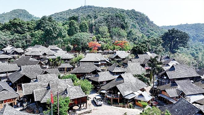 在澜沧江畔邂逅民族团结进步“融”模样——澜沧县积极推进各民族广泛交往交流交融的生动实践‌(图1)