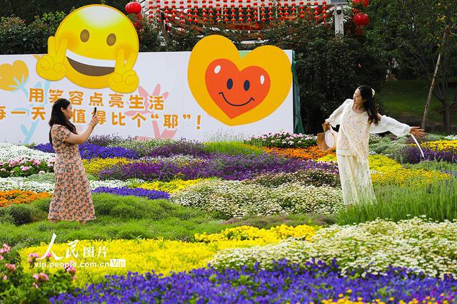 四川成都：漫步花海(图1)