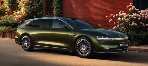 一口气发了6台新车鸿蒙智行今天过年了。。。(图15)