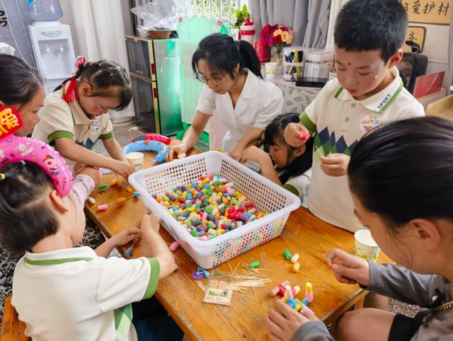 宜宾市南溪区南溪街道中心幼儿园开展“六一”儿童节亲子活动(图3)