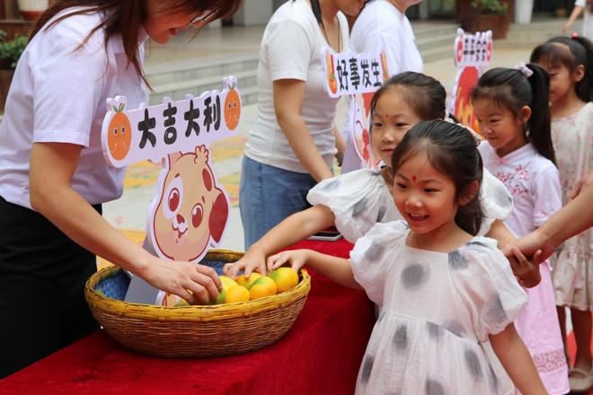 南阳市33小学：新生入学礼 文化底蕴浓(图2)
