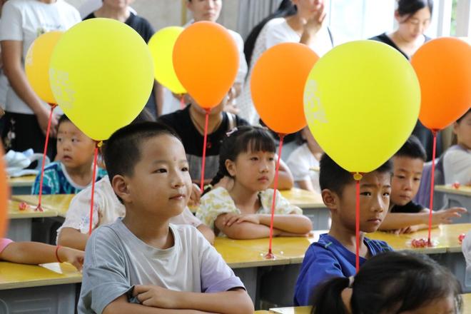 南阳市33小学：新生入学礼 文化底蕴浓(图4)