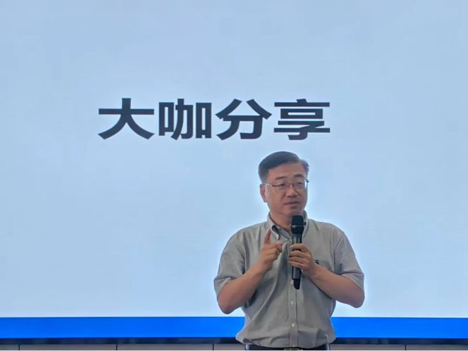 青年“企二代”在万德隆、想念、牧原学透实战逻辑 青创会南阳研学(图10)