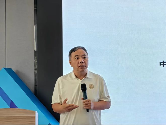 青年“企二代”在万德隆、想念、牧原学透实战逻辑 青创会南阳研学(图15)