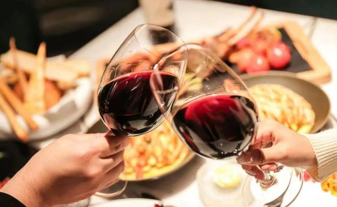 睡前来一瓶微醺的不上头！澳洲小瓶红酒200元24瓶！(图36)