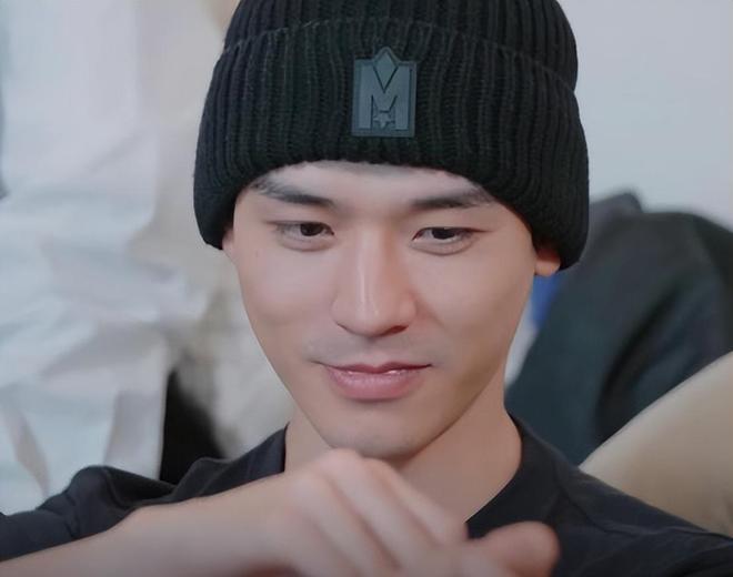 一档综艺被“一脸斑点”的李沁惊艳整个人面相变了惊鸿一瞥(图6)