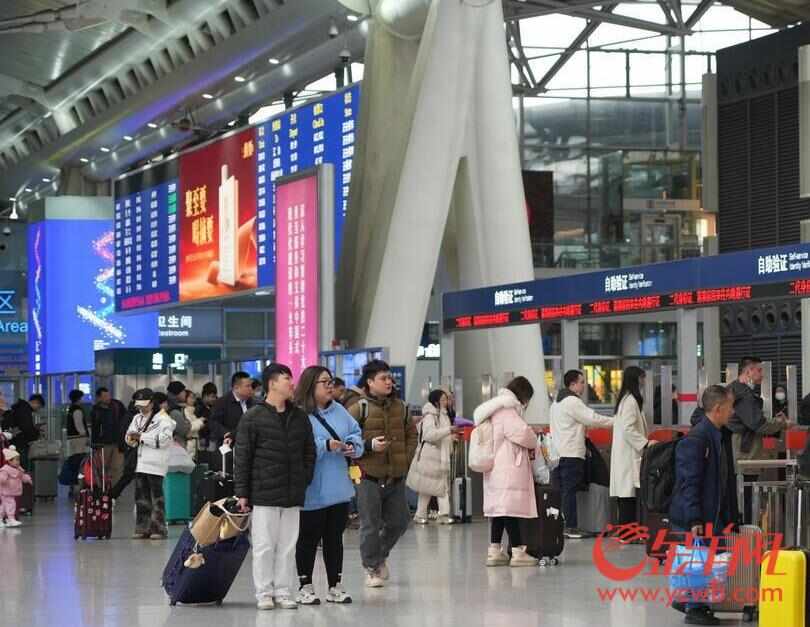 视频+图集｜新潮年味归乡路！直击广东各大交通枢纽春运首日盛况(图5)