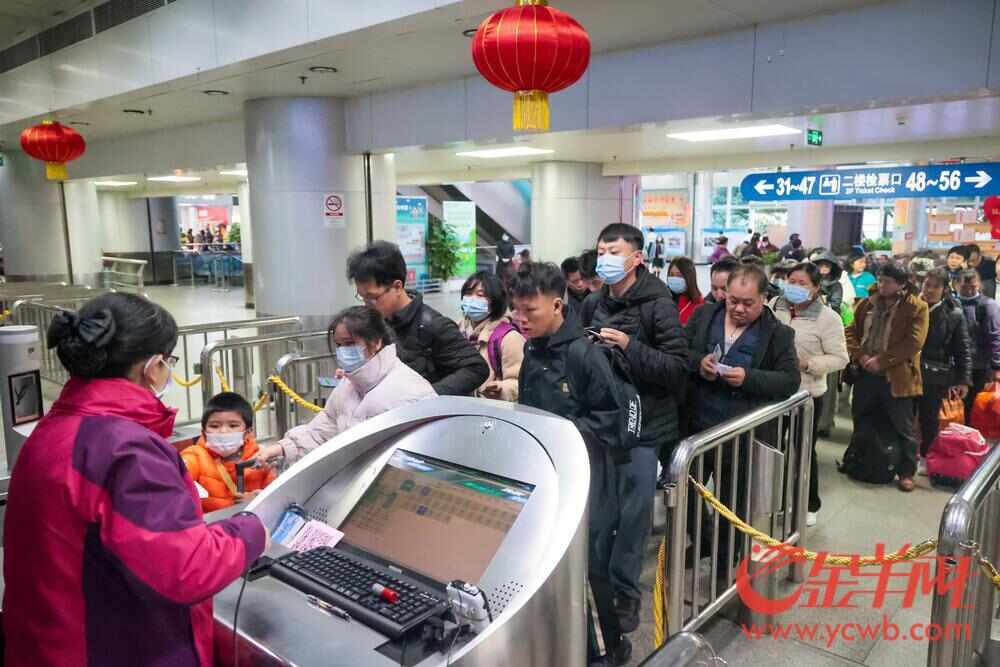 视频+图集｜新潮年味归乡路！直击广东各大交通枢纽春运首日盛况(图10)