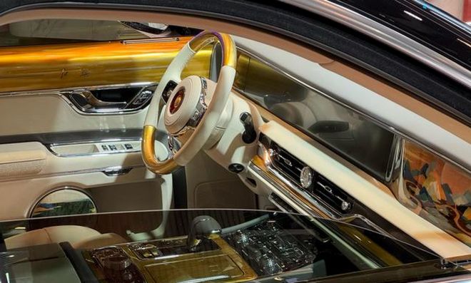 AI眼中的穷奢极侈要么是劳斯莱斯要么是红旗国礼(图3)