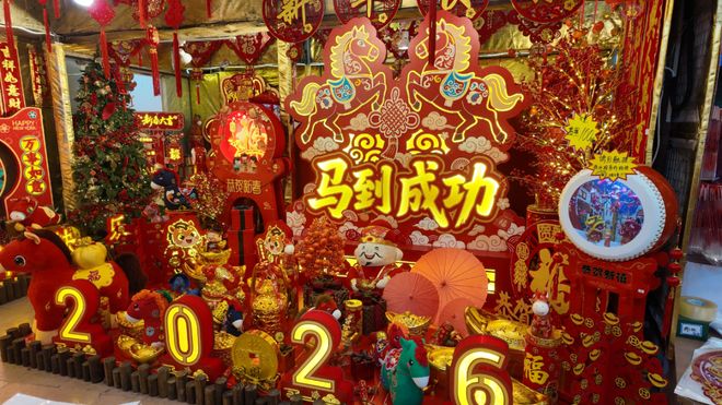 新年将至生肖马年主题饰品已开始热销！(图5)