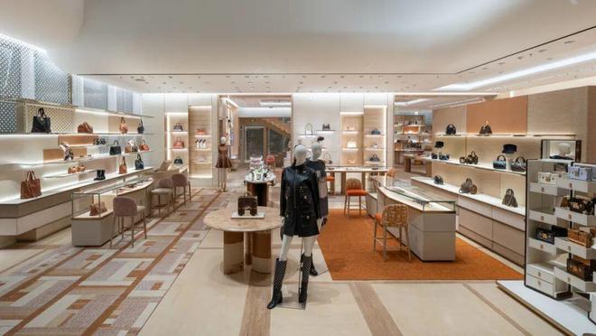 路易威登在三里屯有大动作王嘉尔王楚钦见证！(图2)