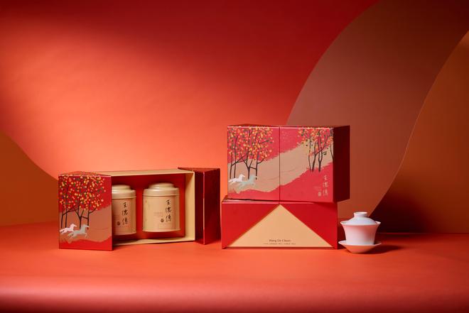 王德传茶庄新年礼盒新闻稿2026王德传马年新春礼盒 以光为马开启茶礼无界新程！(图6)