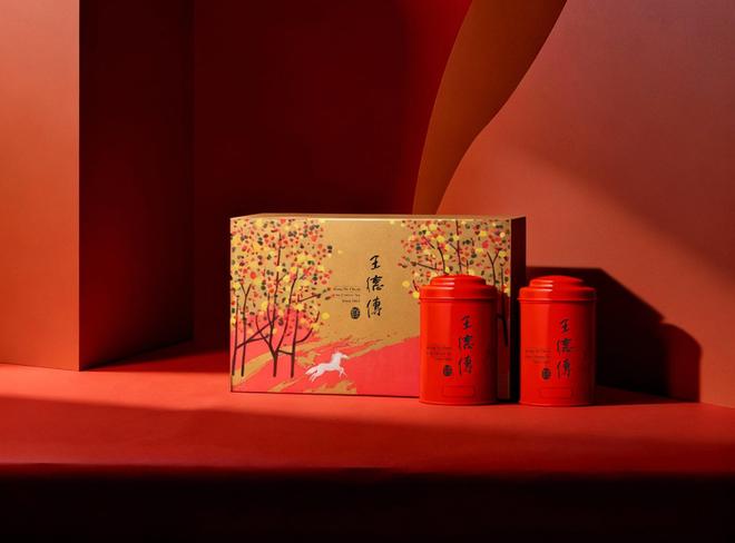 王德传茶庄新年礼盒新闻稿2026王德传马年新春礼盒 以光为马开启茶礼无界新程！(图4)
