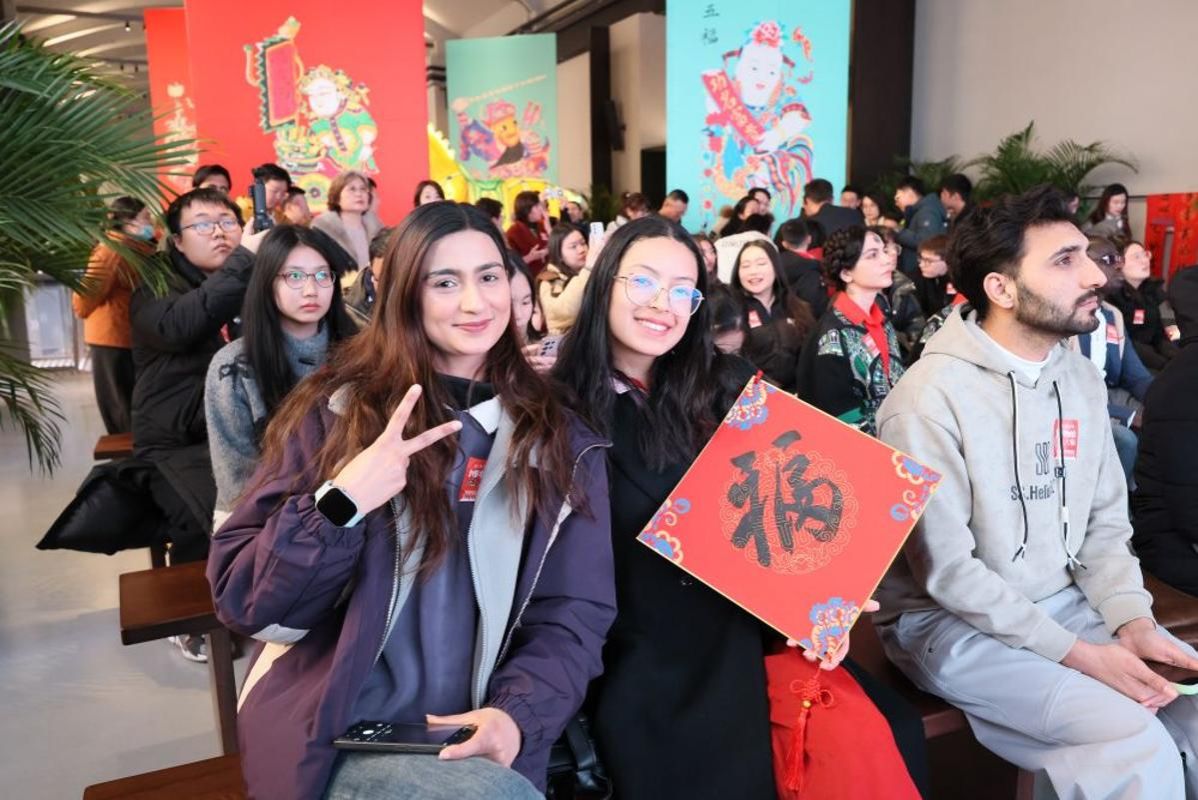 新华社：新春中国行·中国聚焦｜春节跨文化的“世界语言”(图2)