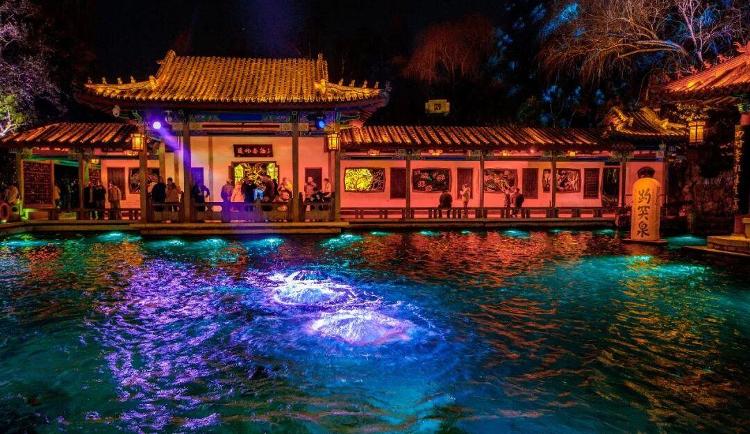 趵突泉景区花灯会完美收官灯泉相融绘就泉城济南新春盛景(图7)