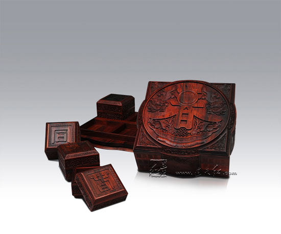 消博会搭台 潮玩破壁“出圈”(图1)